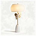 Lampe de table en céramique blanche avec abat-jour en lin et décor doré 30 x 30 x 60cm